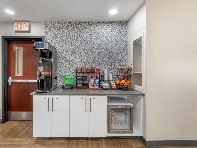 Extended Stay America Fort Lauderdale Convention Ctr Cruise Port Grab-N-Go Breakfast 