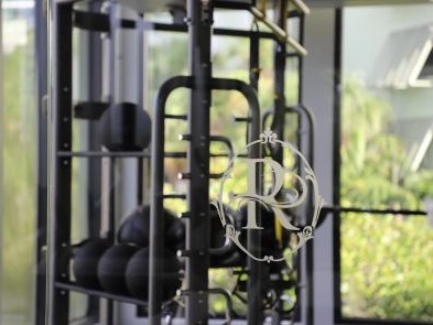 Riverside Hotel Fitness Center & Spa