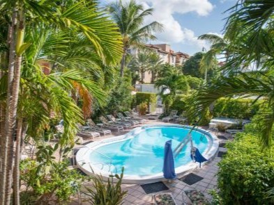 Shore Haven Inn Pool 