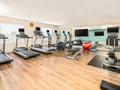 Holiday Inn Express | Holiday Inn Express Fitness Center 393 295 Holiday Inn Express Fitness Center